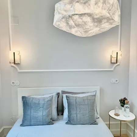 Privativo Com Banheiro Exclusivo Fora Do ליסבון