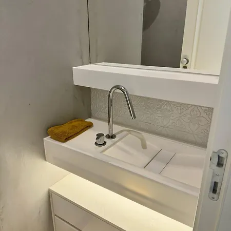 Casa de hóspedes Privativo Com Banheiro Exclusivo Fora Do Lisboa